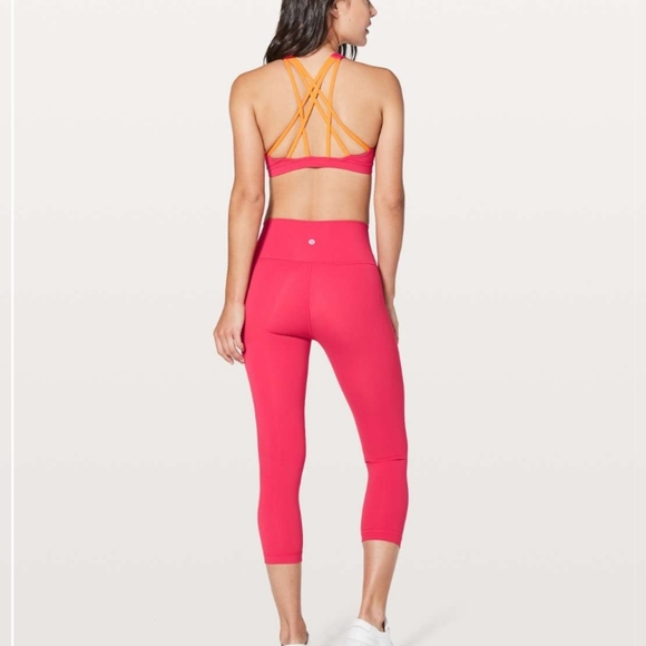 ❌❌❌ SOLD ❌❌❌ 🍉💕NWT lululemon Wunder Under Fuchsia HR Crop 21"/ 8 - Picture 4 of 10